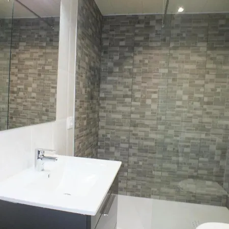 Comodo, 50m Playa, 4 Pers, Terraza, Tv, Lavadora - Es-204-32 Roses